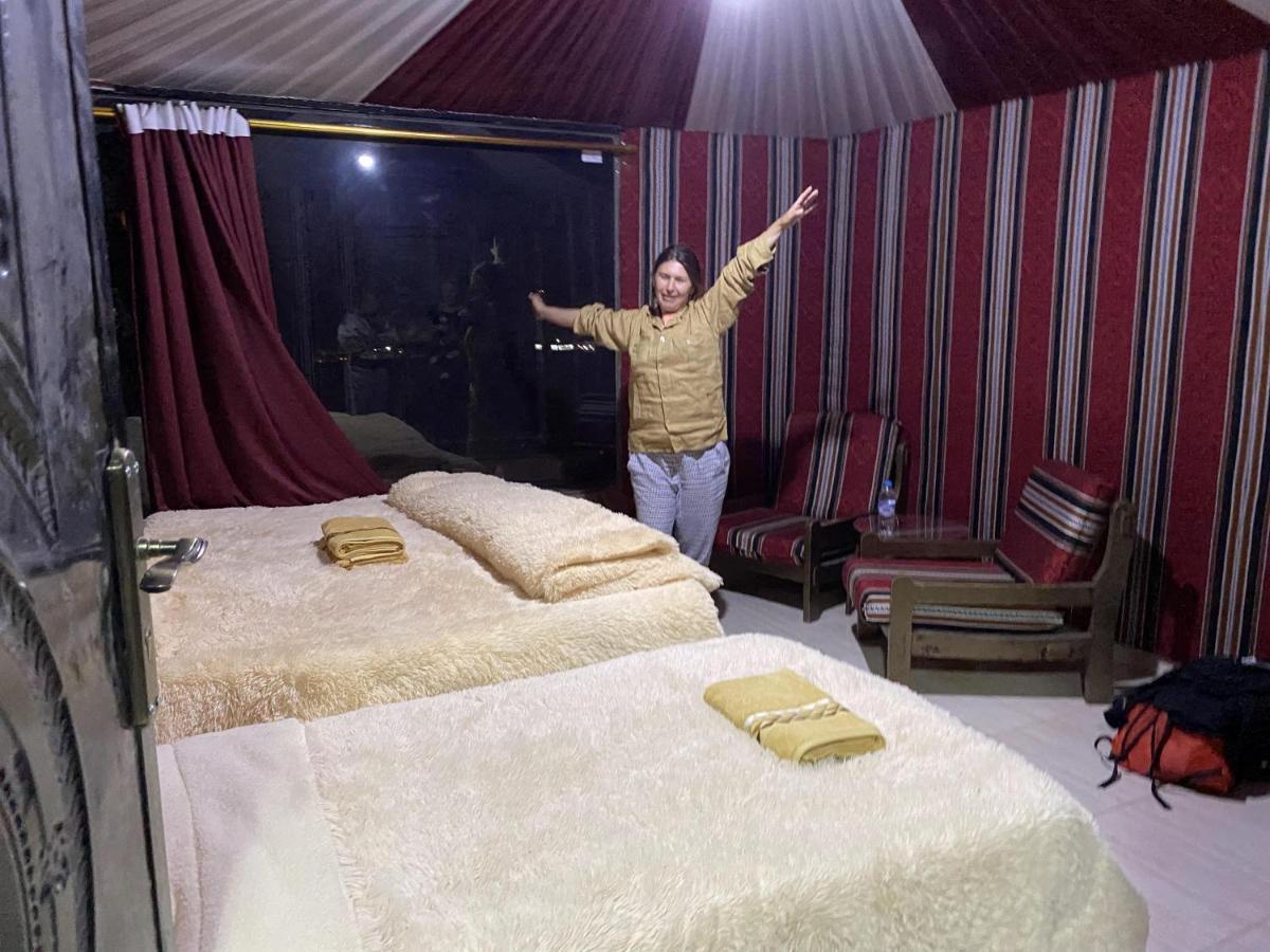 Desert Island Camp 瓦迪拉姆 外观 照片