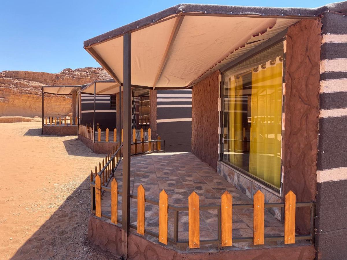 Desert Island Camp 瓦迪拉姆 外观 照片